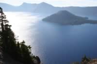 View of Wizard Island, Crater Lake (104kb)