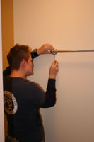 putting up bathroom fixtures (44kb)